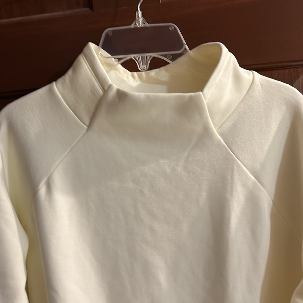 Fabletics Zaylee Funnel Neck Tunic, Size 1X - Picture 4 of 15